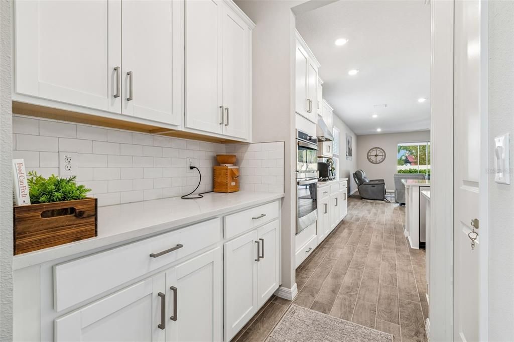 For Rent: $2,950 (4 beds, 3 baths, 2394 Square Feet)