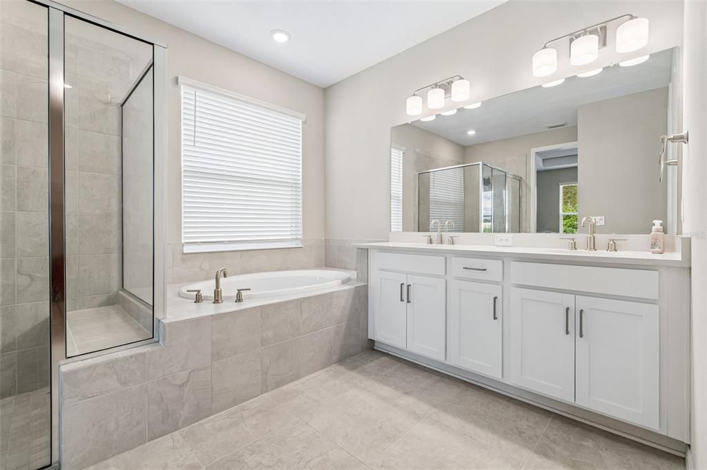 For Rent: $2,950 (4 beds, 3 baths, 2394 Square Feet)