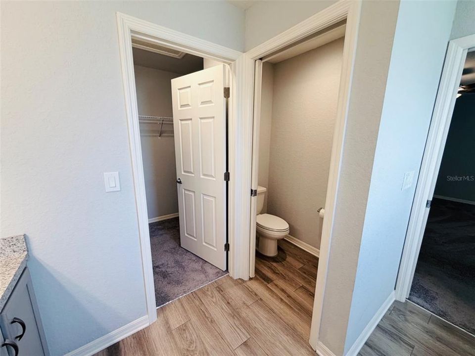 For Rent: $2,395 (4 beds, 2 baths, 1711 Square Feet)