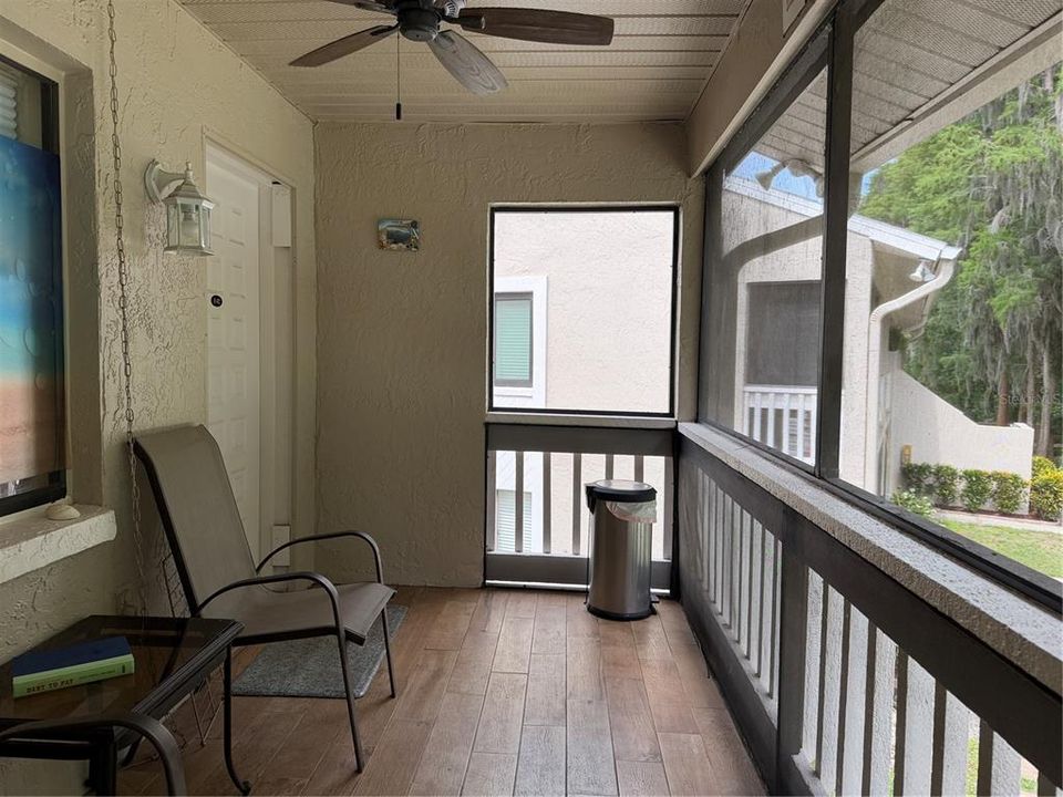 Active With Contract: $130,000 (1 beds, 1 baths, 456 Square Feet)