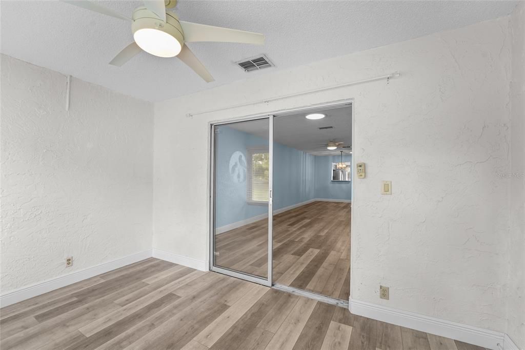For Sale: $269,000 (2 beds, 2 baths, 1230 Square Feet)
