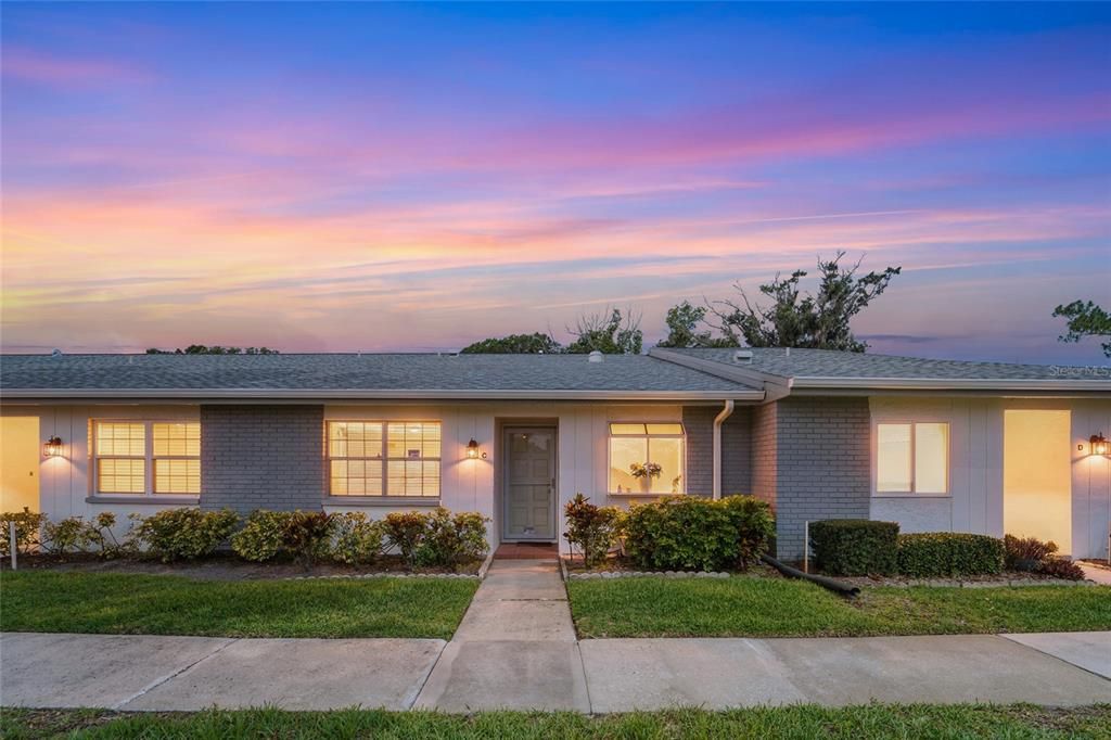 For Sale: $269,000 (2 beds, 2 baths, 1230 Square Feet)