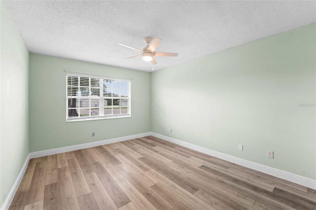 For Sale: $269,000 (2 beds, 2 baths, 1230 Square Feet)