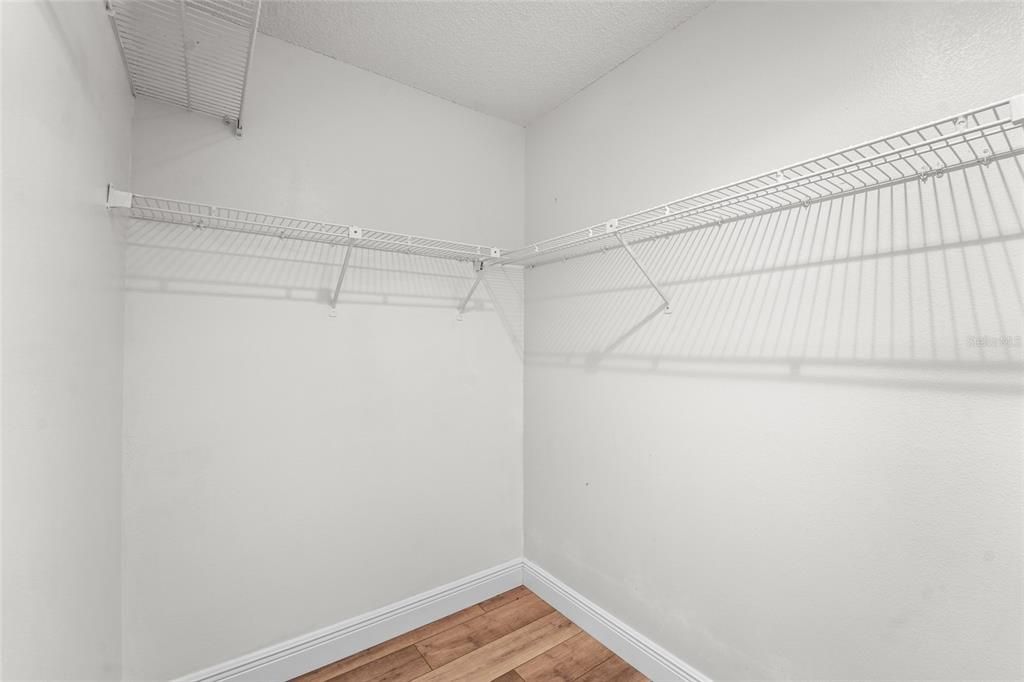For Sale: $269,000 (2 beds, 2 baths, 1230 Square Feet)