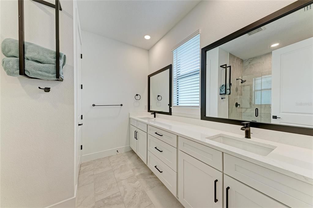 For Sale: $774,900 (4 beds, 3 baths, 2134 Square Feet)