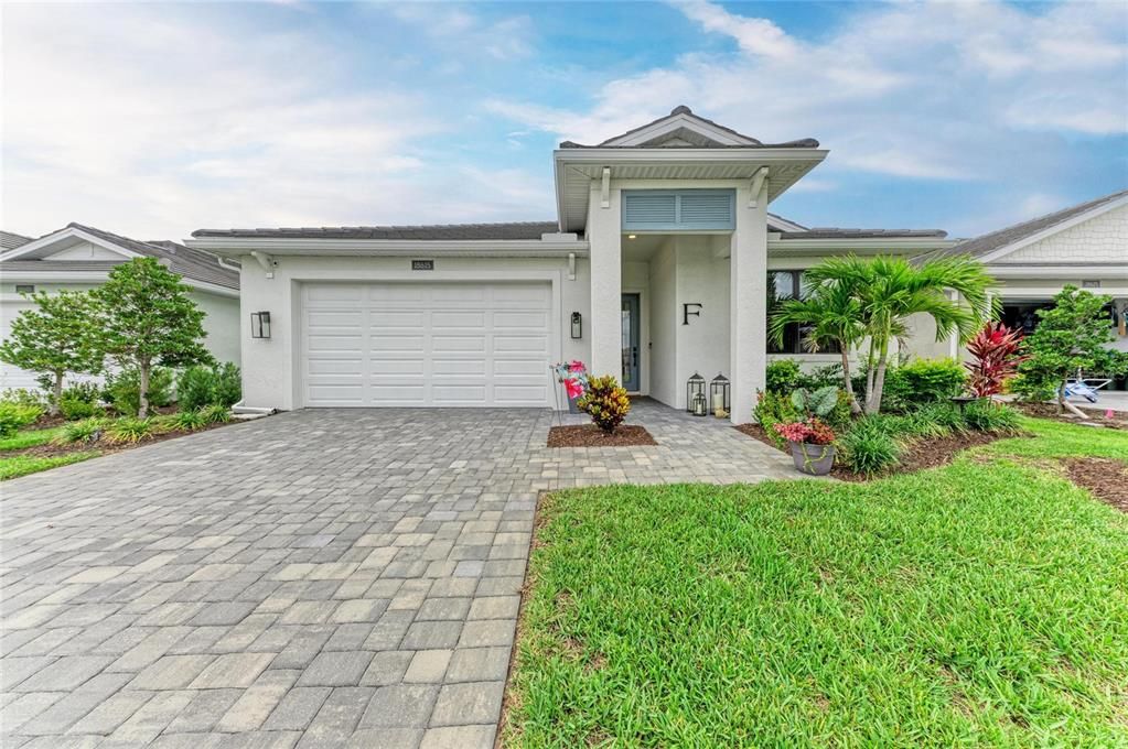 For Sale: $774,900 (4 beds, 3 baths, 2134 Square Feet)