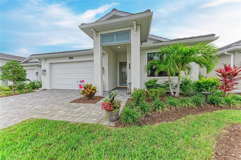 For Sale: $774,900 (4 beds, 3 baths, 2134 Square Feet)