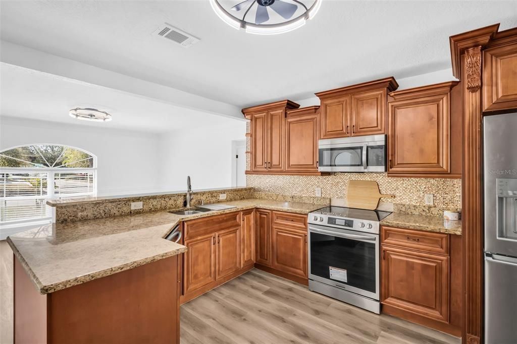 For Rent: $3,750 (4 beds, 3 baths, 1911 Square Feet)