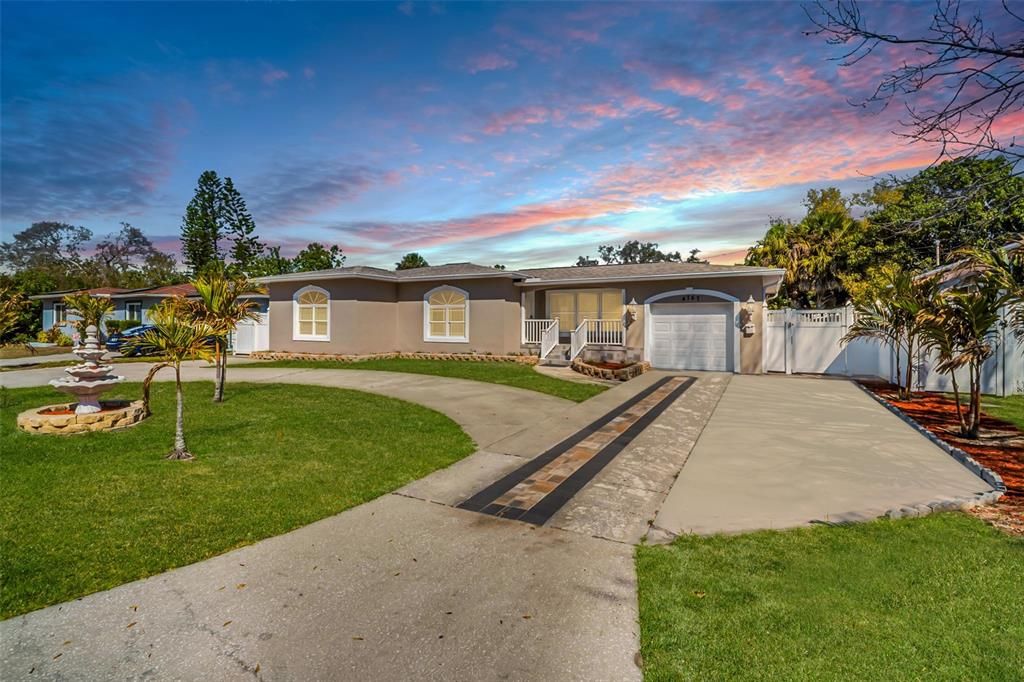 For Rent: $3,750 (4 beds, 3 baths, 1911 Square Feet)