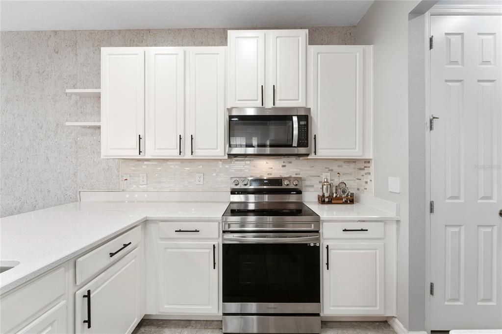 For Rent: $2,300 (4 beds, 2 baths, 1700 Square Feet)