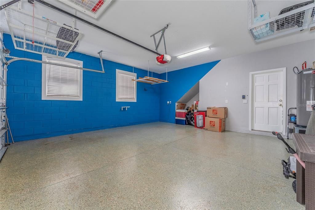 For Rent: $2,300 (4 beds, 2 baths, 1700 Square Feet)