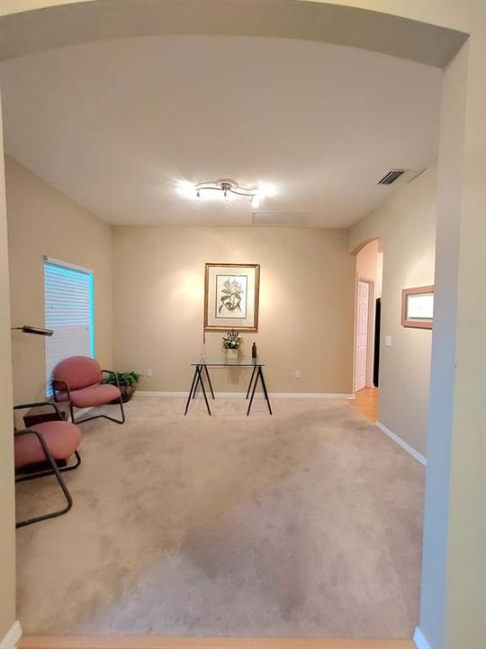 For Rent: $2,500 (5 beds, 2 baths, 2239 Square Feet)