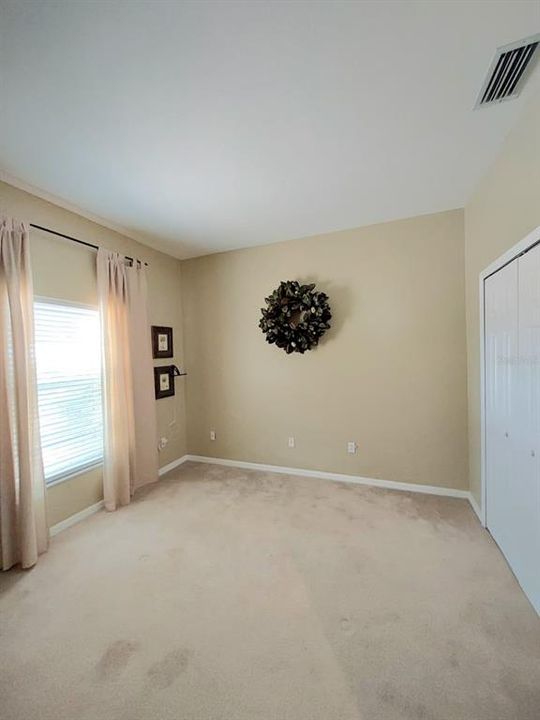 For Rent: $2,500 (5 beds, 2 baths, 2239 Square Feet)