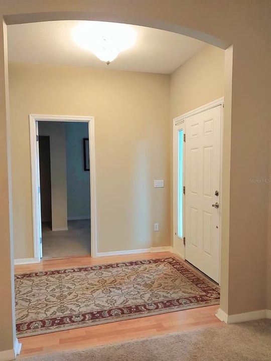 For Rent: $2,500 (5 beds, 2 baths, 2239 Square Feet)