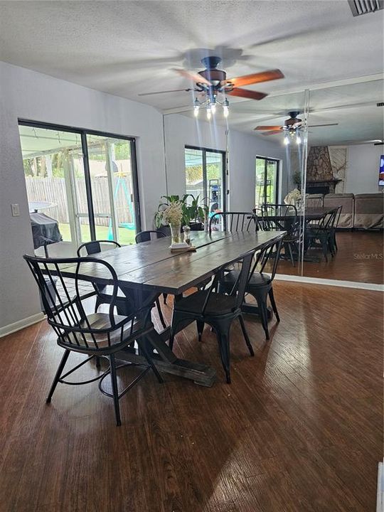 For Sale: $415,900 (3 beds, 2 baths, 1982 Square Feet)