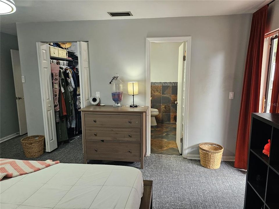 For Sale: $415,900 (3 beds, 2 baths, 1982 Square Feet)