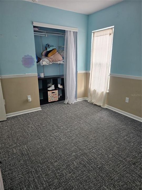 For Sale: $415,900 (3 beds, 2 baths, 1982 Square Feet)