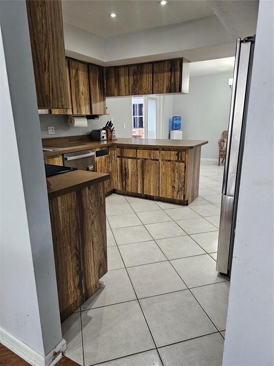 For Sale: $415,900 (3 beds, 2 baths, 1982 Square Feet)