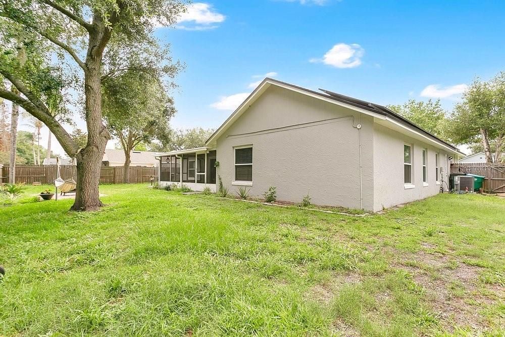 For Sale: $519,000 (4 beds, 2 baths, 2111 Square Feet)
