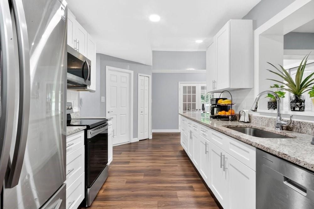 For Sale: $519,000 (4 beds, 2 baths, 2111 Square Feet)