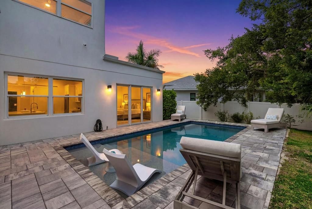 For Sale: $1,195,000 (3 beds, 3 baths, 2091 Square Feet)