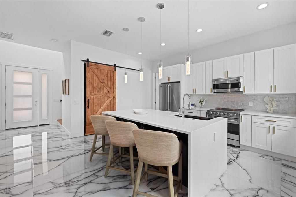 For Sale: $1,195,000 (3 beds, 3 baths, 2091 Square Feet)