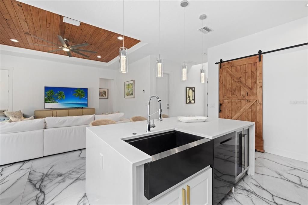 For Sale: $1,195,000 (3 beds, 3 baths, 2091 Square Feet)