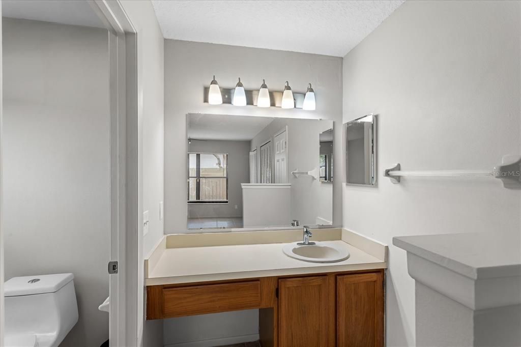 Active With Contract: $349,000 (3 beds, 2 baths, 1268 Square Feet)