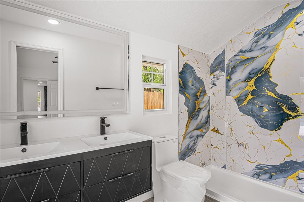 For Sale: $450,000 (4 beds, 3 baths, 1597 Square Feet)
