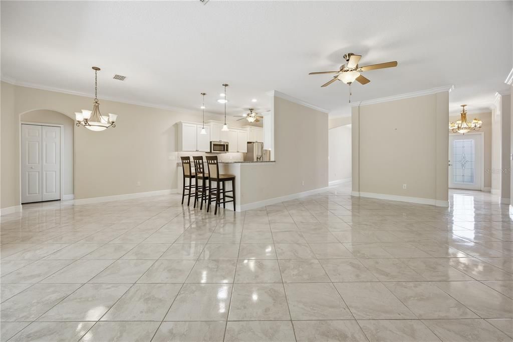 For Sale: $670,000 (3 beds, 2 baths, 2404 Square Feet)