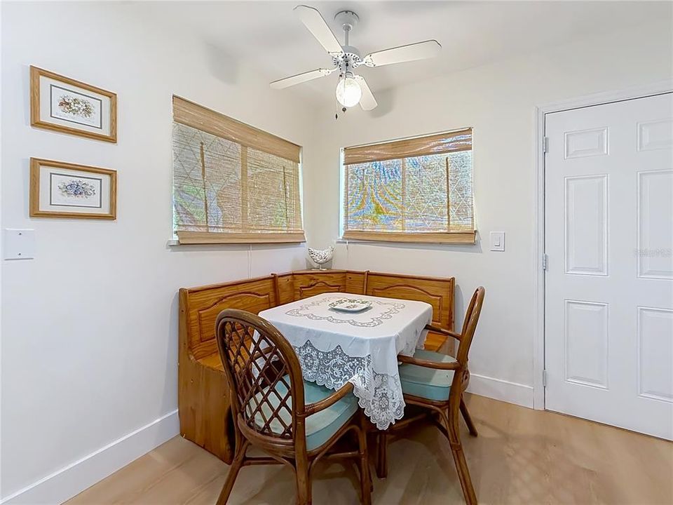 For Sale: $375,000 (3 beds, 2 baths, 1716 Square Feet)