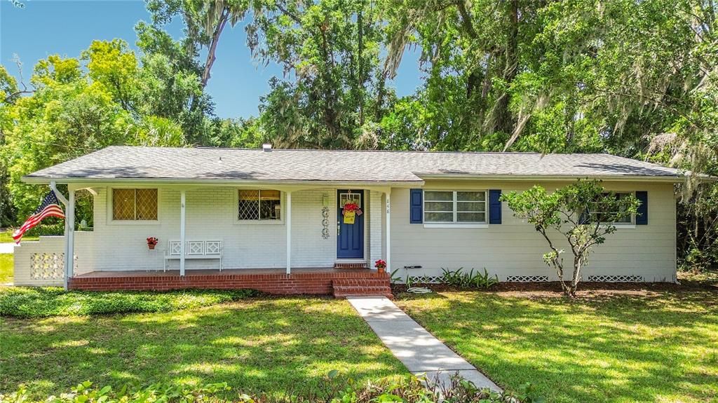 For Sale: $375,000 (3 beds, 2 baths, 1716 Square Feet)