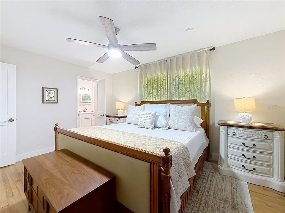 For Sale: $375,000 (3 beds, 2 baths, 1716 Square Feet)