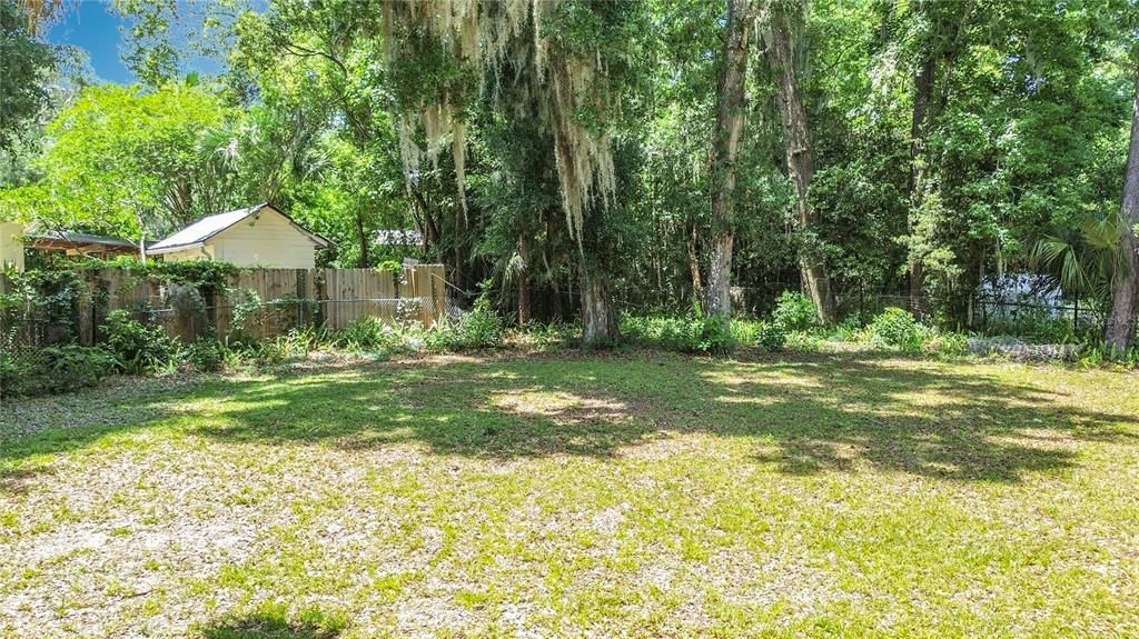 For Sale: $375,000 (3 beds, 2 baths, 1716 Square Feet)