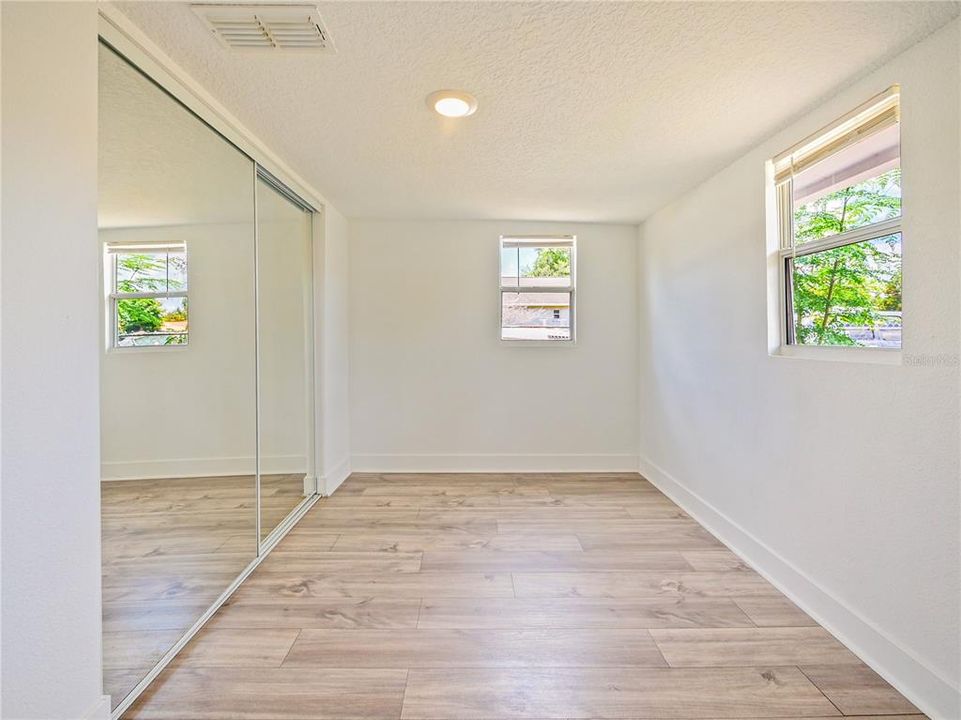 For Sale: $309,999 (3 beds, 2 baths, 1175 Square Feet)