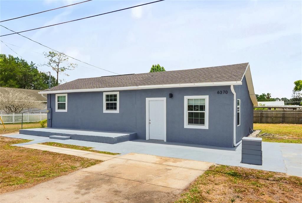 For Sale: $309,999 (3 beds, 2 baths, 1175 Square Feet)