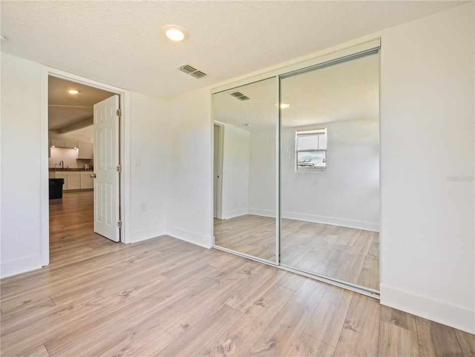 For Sale: $309,999 (3 beds, 2 baths, 1175 Square Feet)