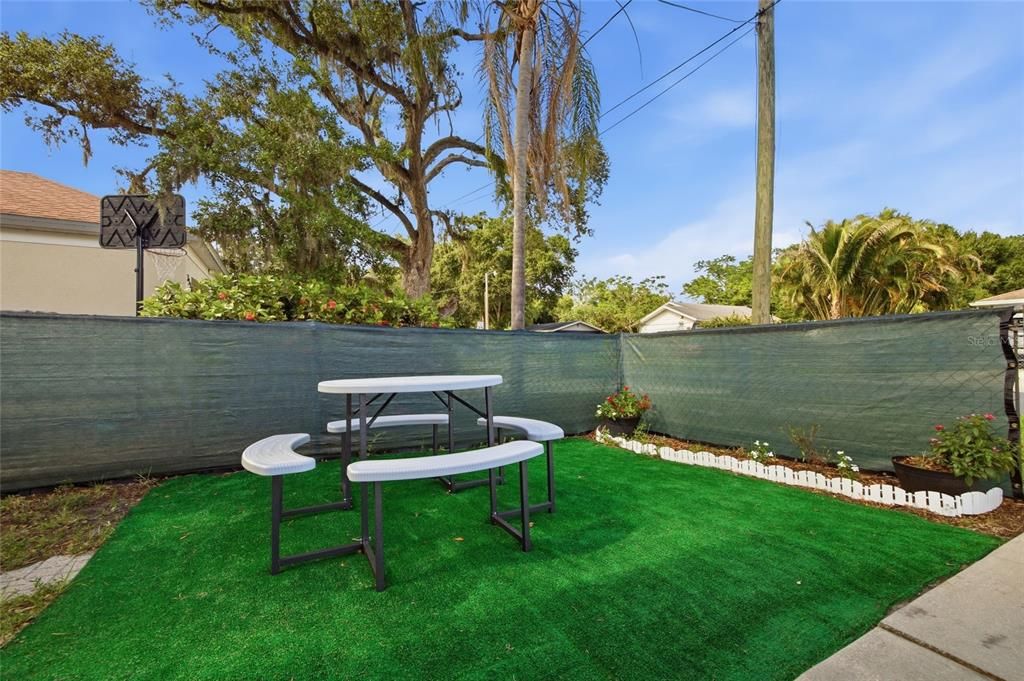 For Sale: $339,999 (3 beds, 2 baths, 1512 Square Feet)