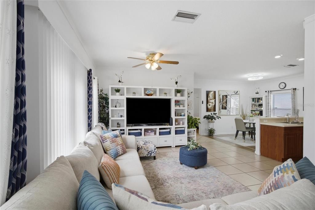 For Sale: $339,999 (3 beds, 2 baths, 1512 Square Feet)