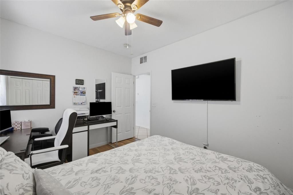 For Sale: $339,999 (3 beds, 2 baths, 1512 Square Feet)