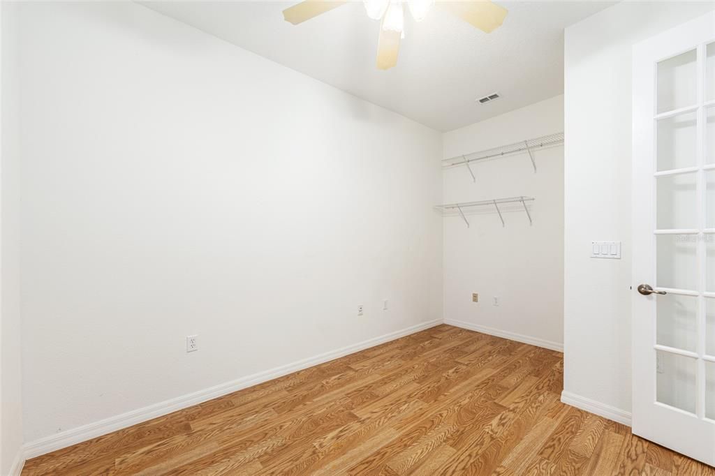 En Venta: $249,900 (2 camas, 2 baños, 1709 Pies cuadrados)