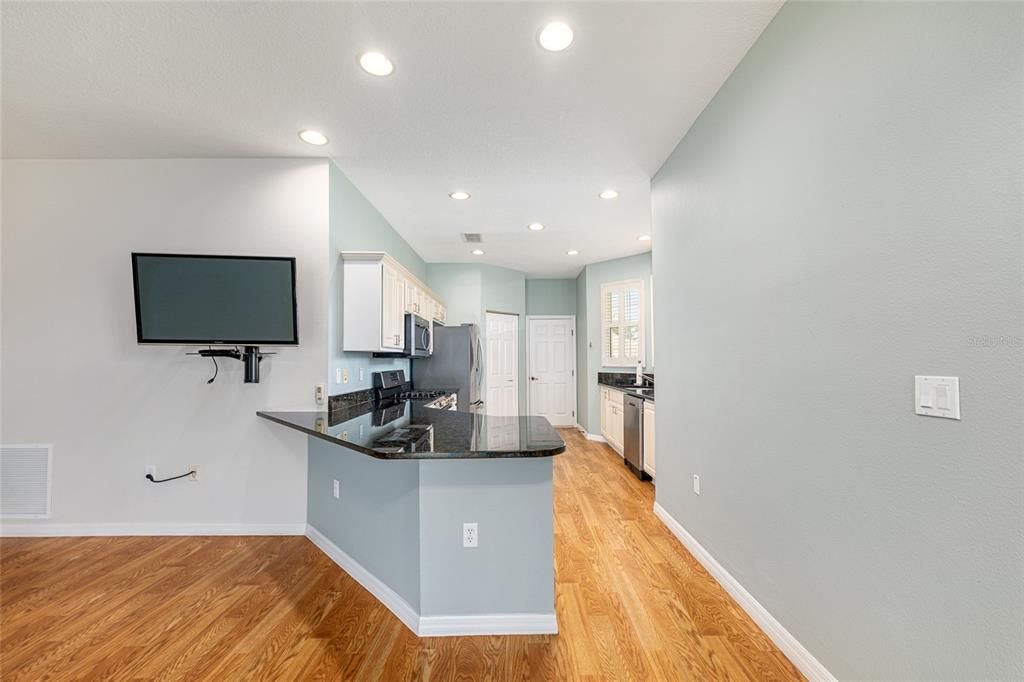 En Venta: $249,900 (2 camas, 2 baños, 1709 Pies cuadrados)