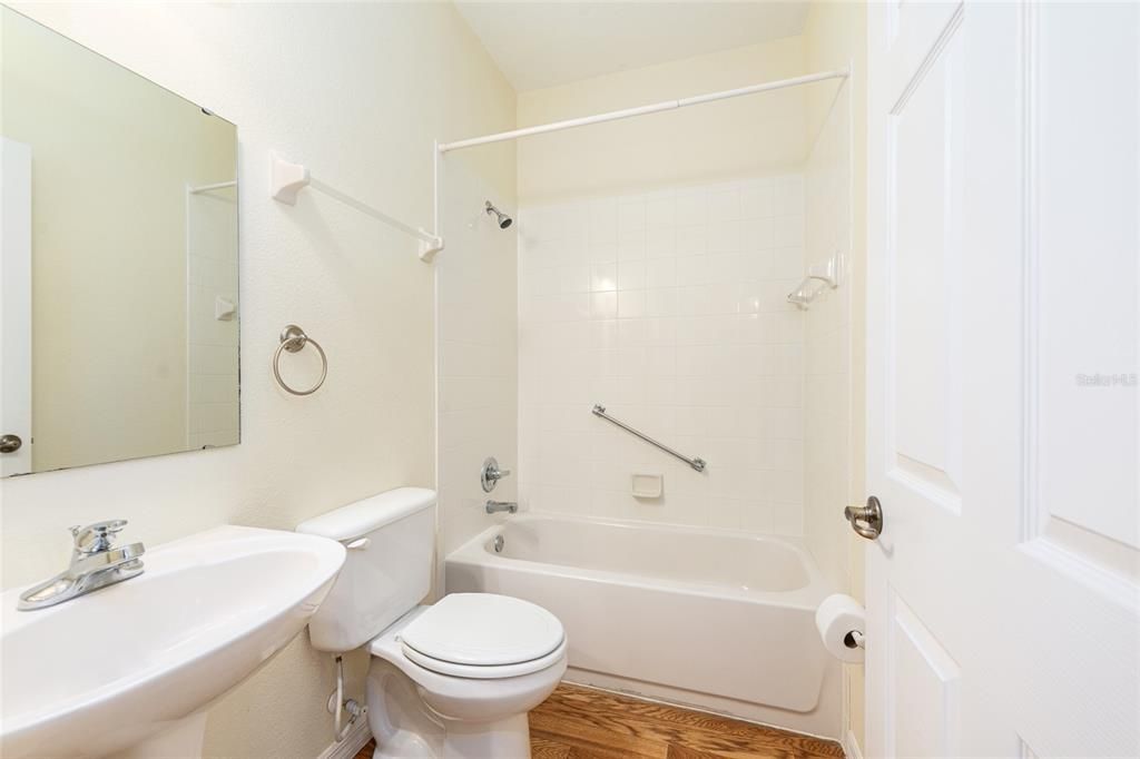 En Venta: $249,900 (2 camas, 2 baños, 1709 Pies cuadrados)
