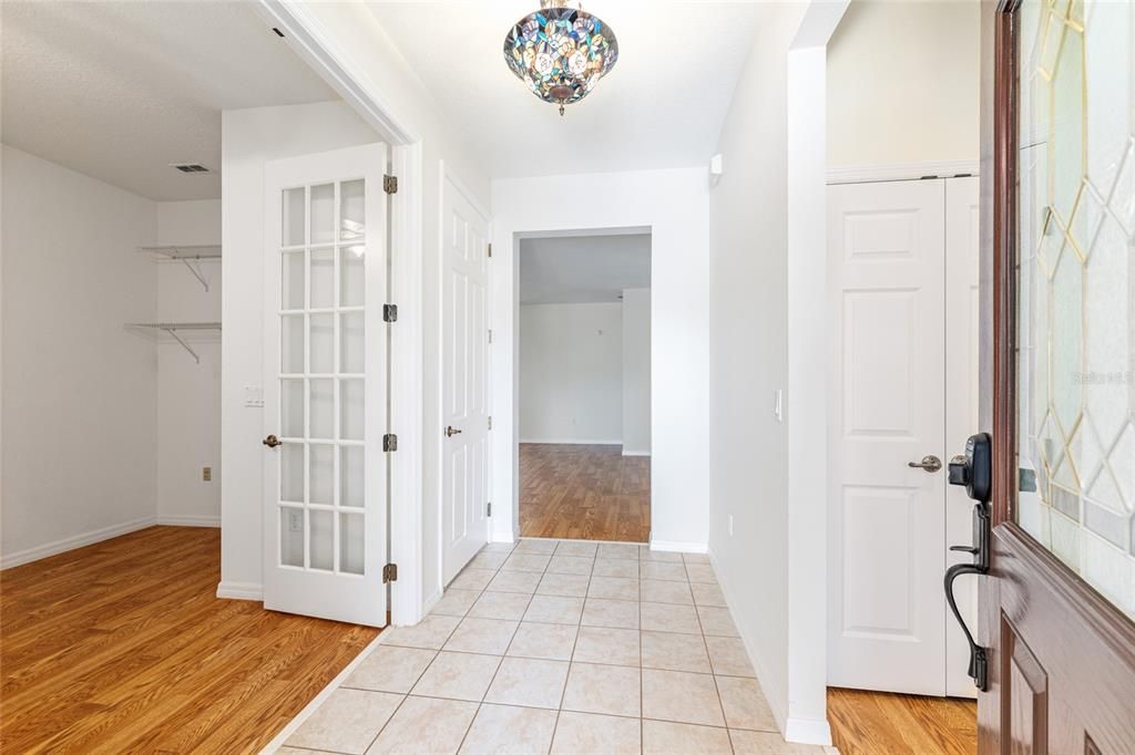 En Venta: $249,900 (2 camas, 2 baños, 1709 Pies cuadrados)