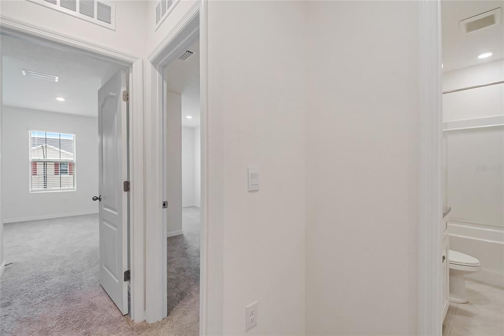 For Sale: $290,000 (3 beds, 2 baths, 1673 Square Feet)