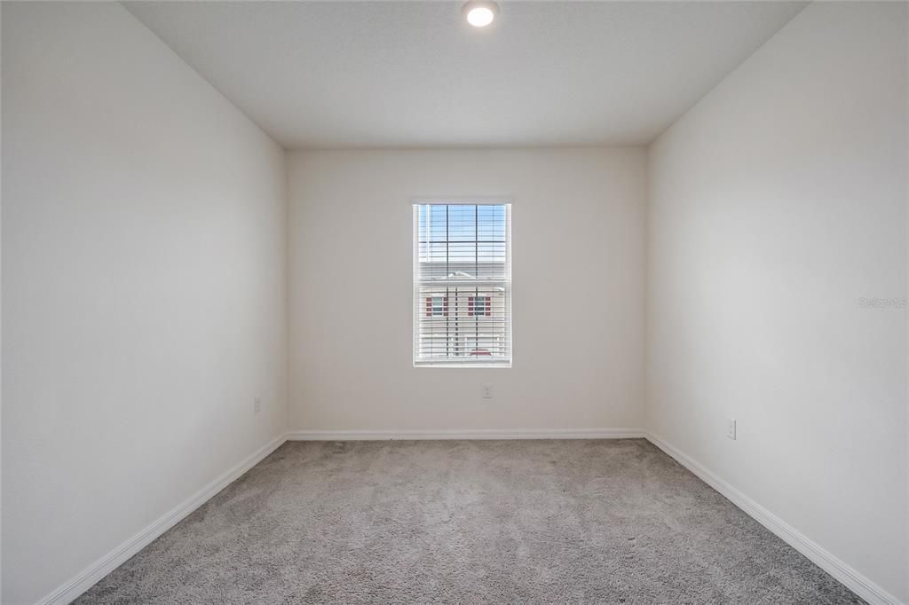 For Sale: $290,000 (3 beds, 2 baths, 1673 Square Feet)