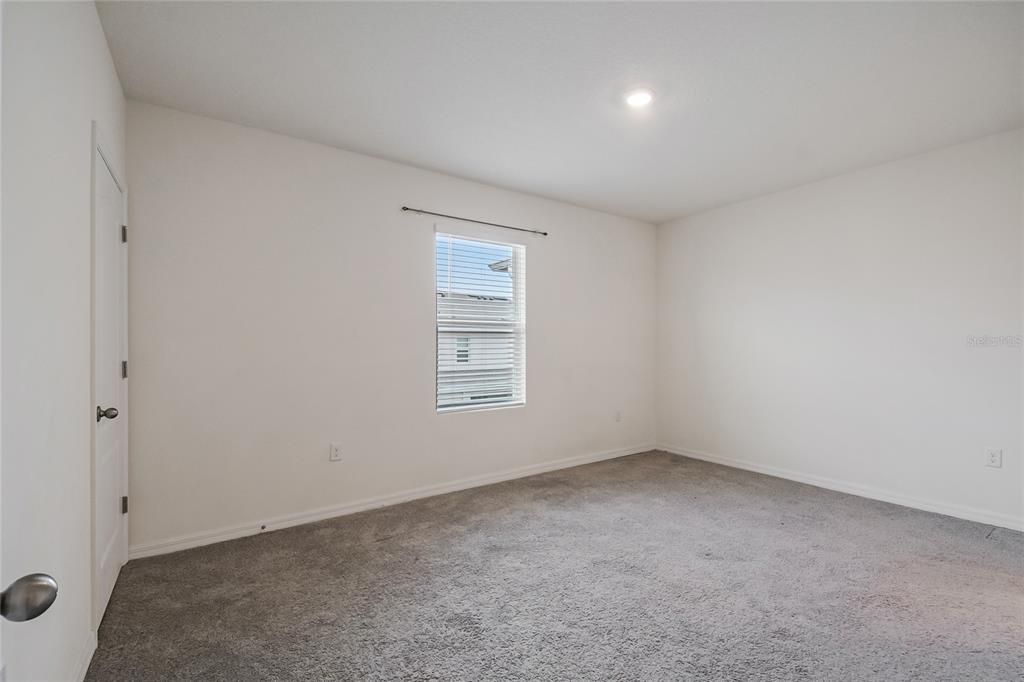 For Sale: $290,000 (3 beds, 2 baths, 1673 Square Feet)