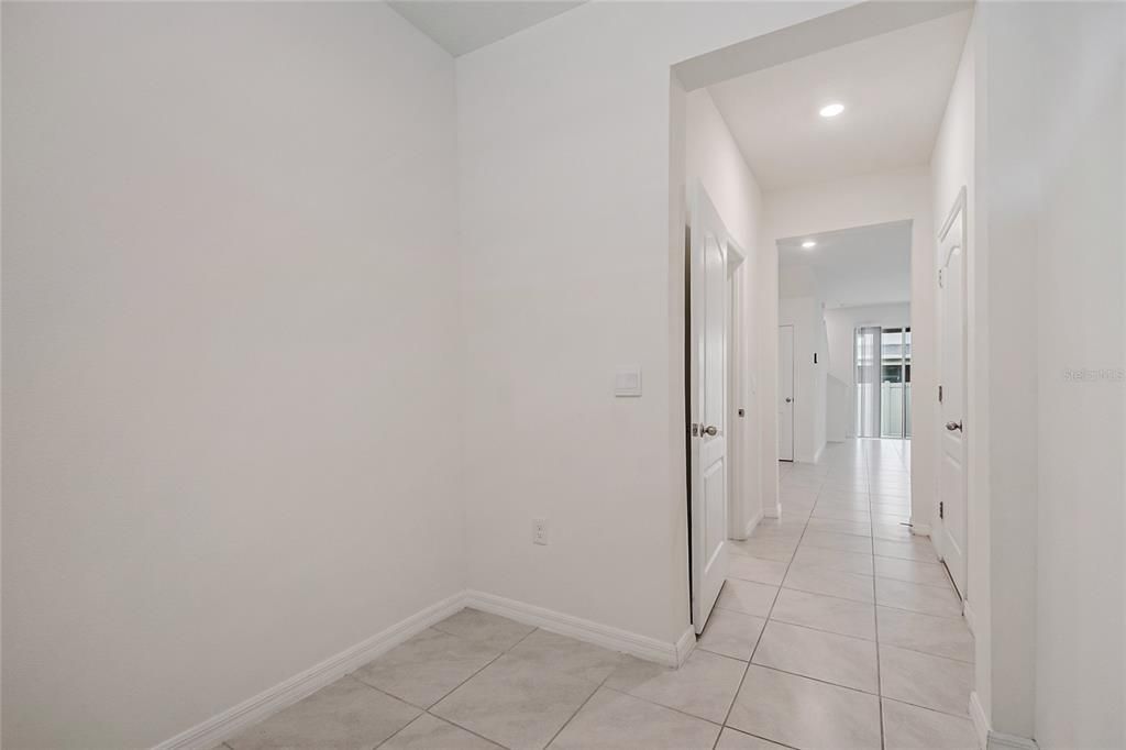 For Sale: $290,000 (3 beds, 2 baths, 1673 Square Feet)