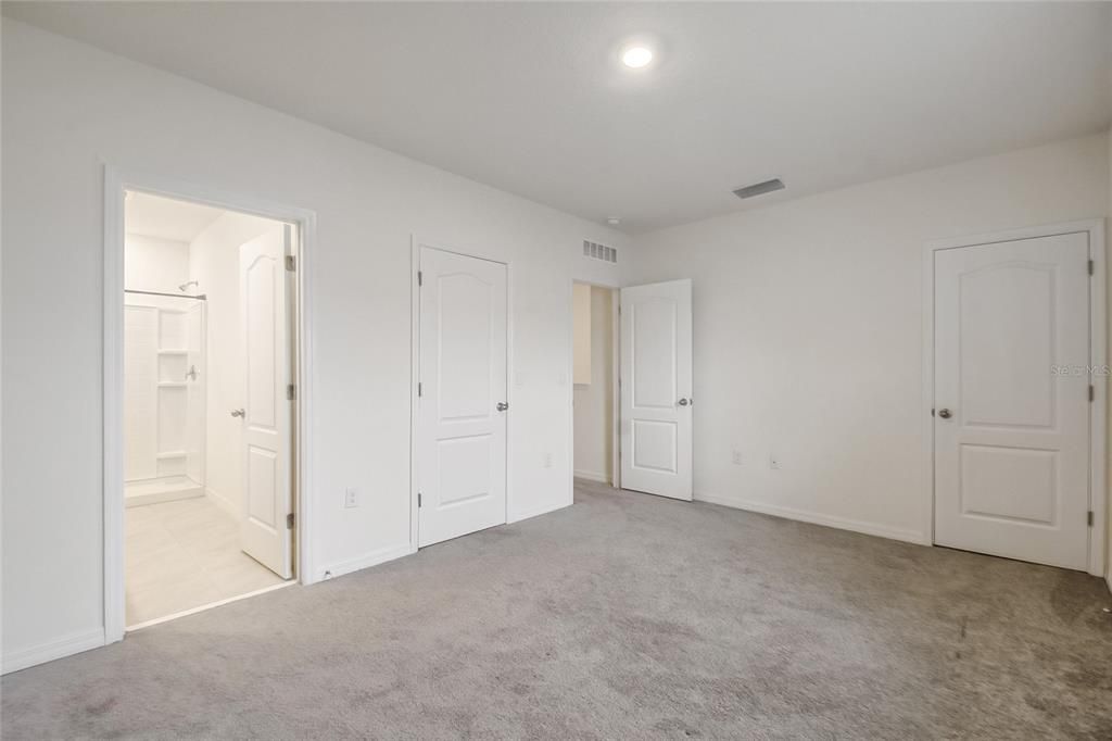 For Sale: $290,000 (3 beds, 2 baths, 1673 Square Feet)