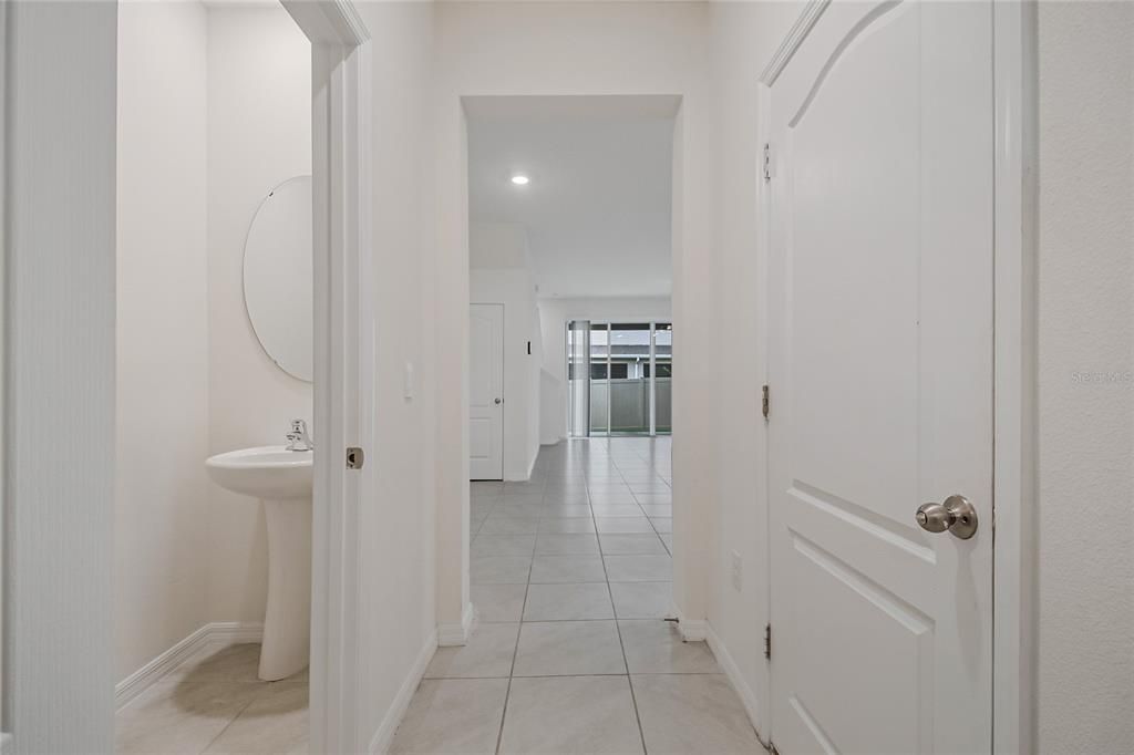 For Sale: $290,000 (3 beds, 2 baths, 1673 Square Feet)